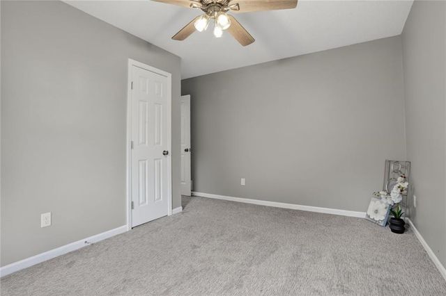 724 N Plum Rose Drive, Liberty, MO 64068