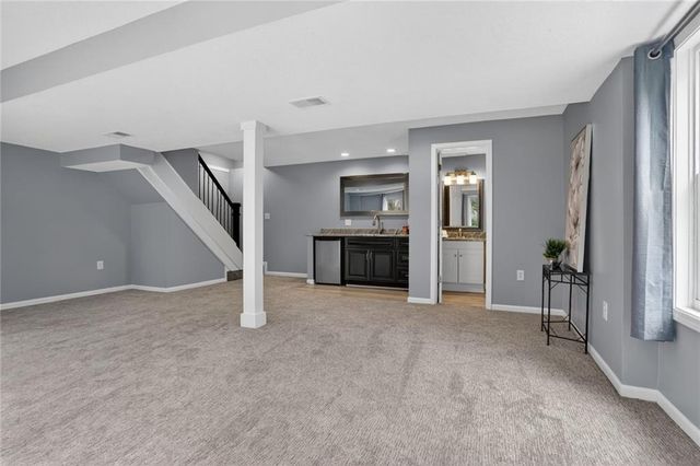 724 N Plum Rose Drive, Liberty, MO 64068