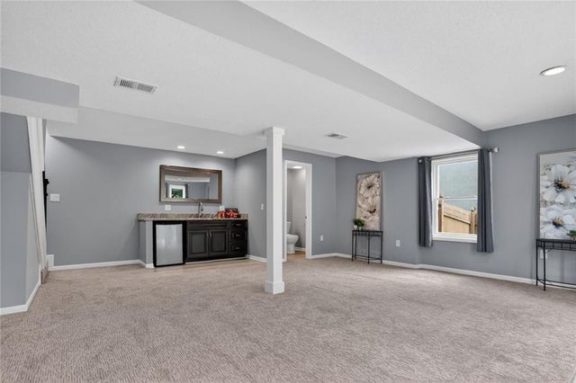 724 N Plum Rose Drive, Liberty, MO 64068