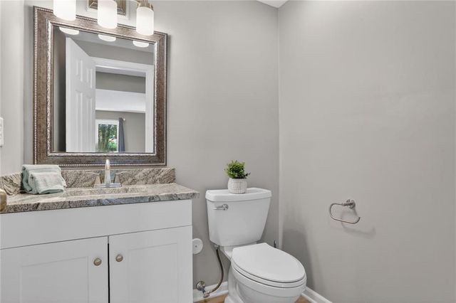 724 N Plum Rose Drive, Liberty, MO 64068