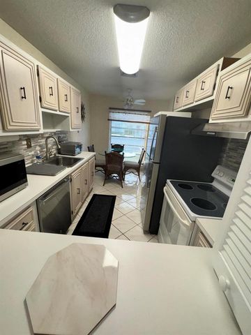 13731 Flora Place C, Delray Beach, FL 33484
