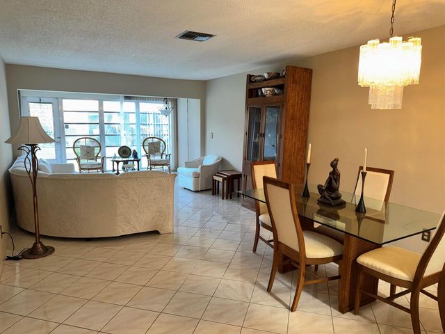 13731 Flora Place C, Delray Beach, FL 33484
