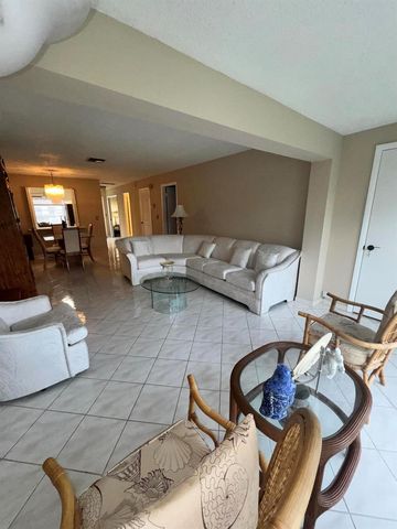 13731 Flora Place C, Delray Beach, FL 33484