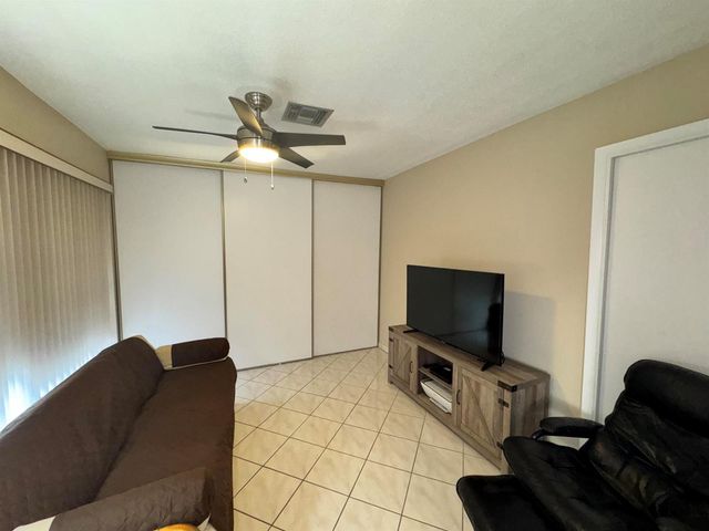 13731 Flora Place C, Delray Beach, FL 33484