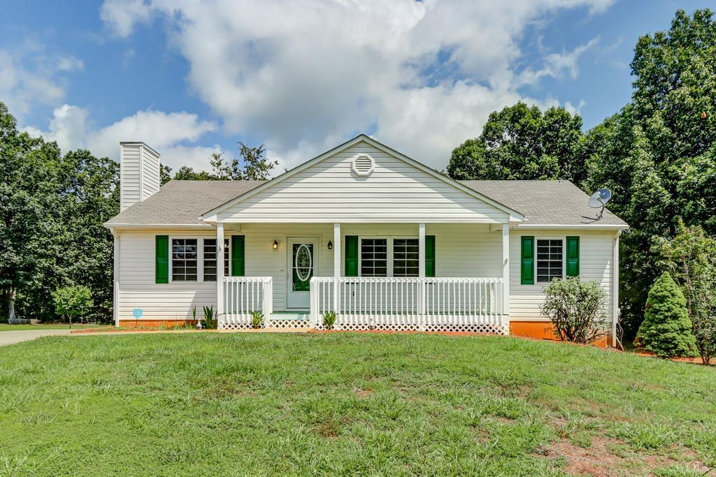 173 Pine Tag Lane, Appomattox, VA 24522