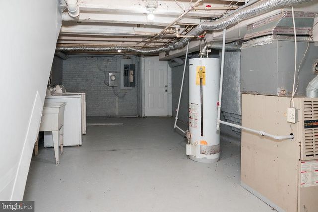 2630 E MONUMENT ST, Baltimore, MD 21205
