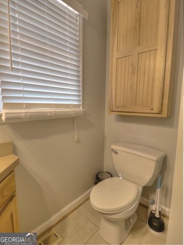 172 Beacon Hill Drive, Cleveland, GA 30528
