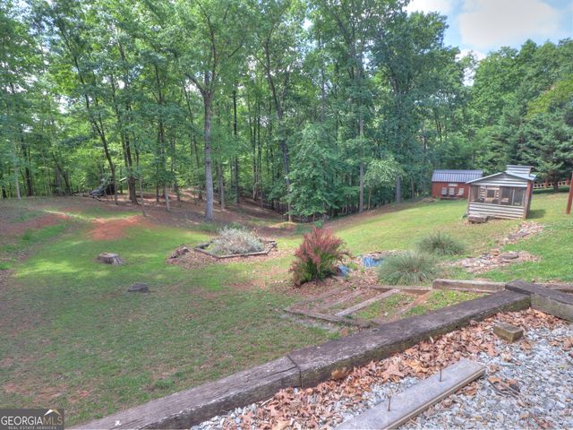 172 Beacon Hill Drive, Cleveland, GA 30528