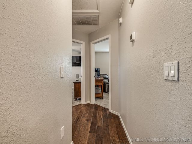 17104 S Memorial Drive, Bixby, OK 74008