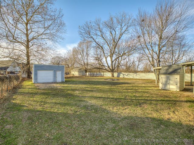 17104 S Memorial Drive, Bixby, OK 74008