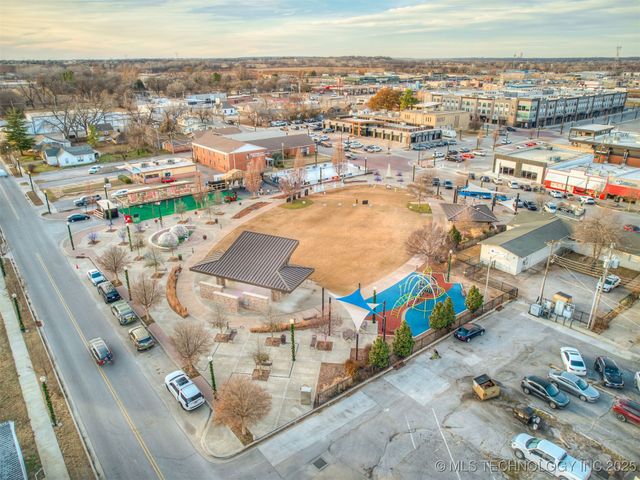 17104 S Memorial Drive, Bixby, OK 74008