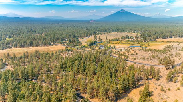 69550 Deer Ridge Road, Sisters, OR 97759