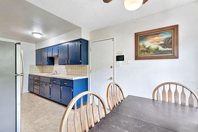 4590 N Hughes Avenue, Fresno, CA 93705