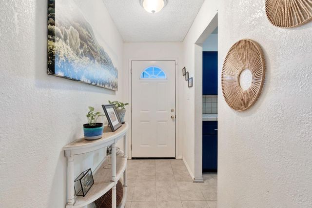 4590 N Hughes Avenue, Fresno, CA 93705