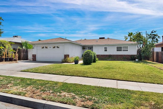 4590 N Hughes Avenue, Fresno, CA 93705