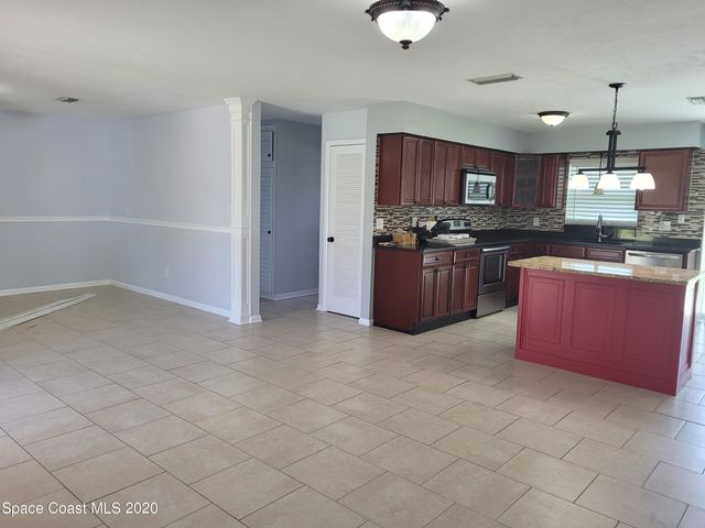 435 S Courtenay Parkway, Merritt Island, FL 32952