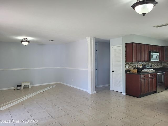 435 S Courtenay Parkway, Merritt Island, FL 32952