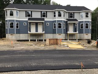 299 Quincy St, Building 3 1, Holbrook, MA 02343