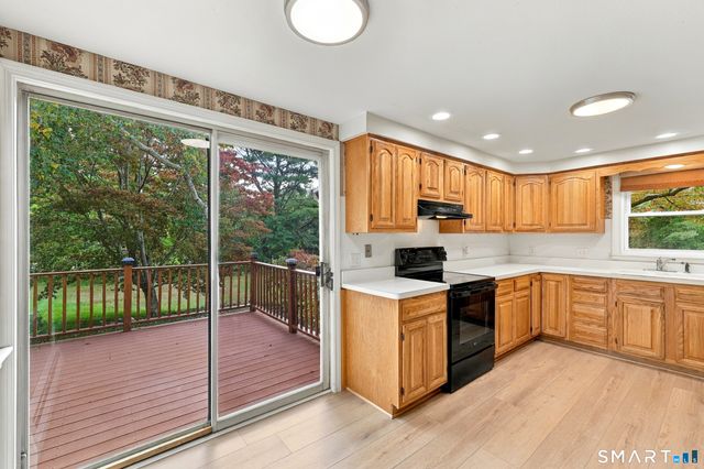 47 Baldwin Road, Manchester, CT 06042
