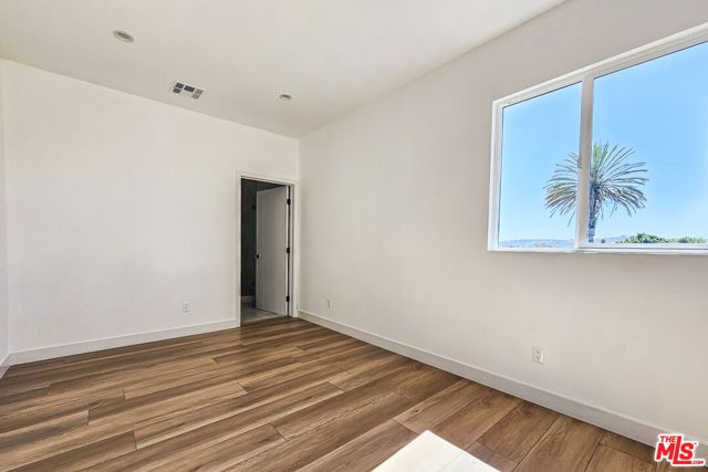 1923 Carmona Avenue, Los Angeles, CA 90016