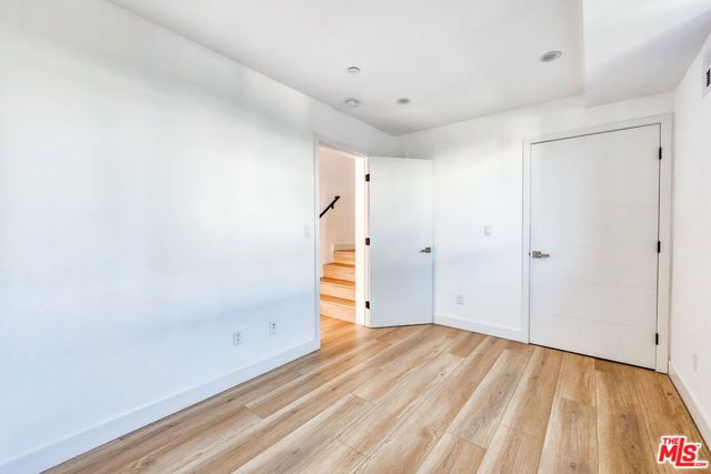 1923 Carmona Avenue, Los Angeles, CA 90016