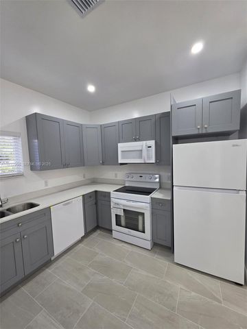 21210 SW 119th Ave 2, Miami, FL 33177