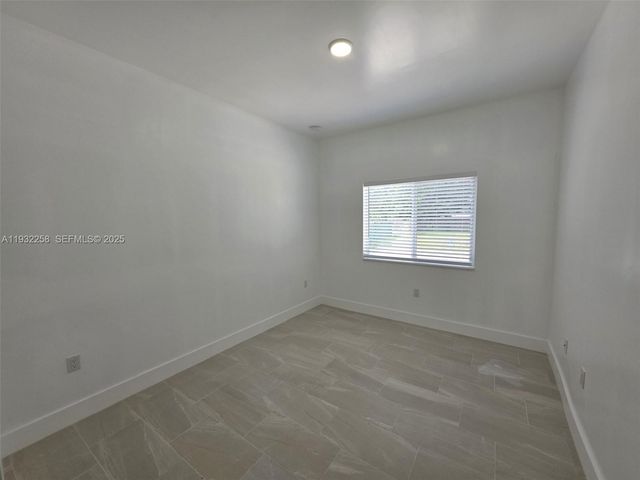 21210 SW 119th Ave 2, Miami, FL 33177