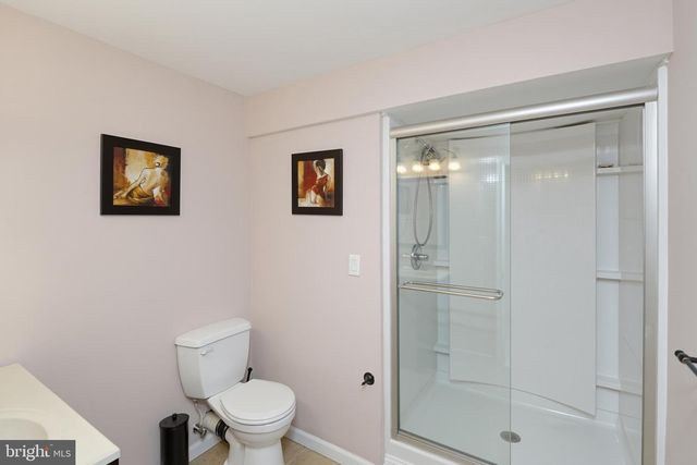 3930 POND VIEW LN, Huntingdon Valley, PA 19006