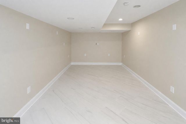 3930 POND VIEW LN, Huntingdon Valley, PA 19006