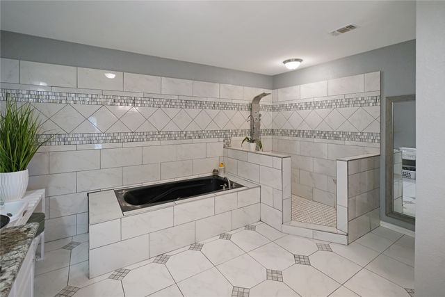 4470 County Road 2208, Greenville, TX 75402