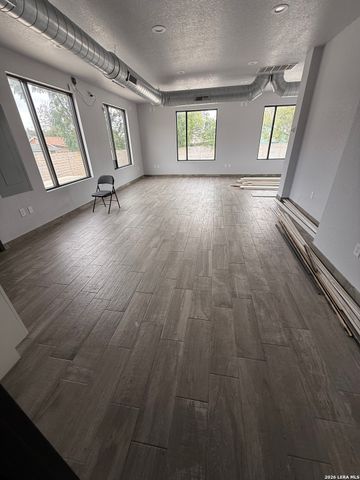 1443 hildebrand, San Antonio, TX 78201