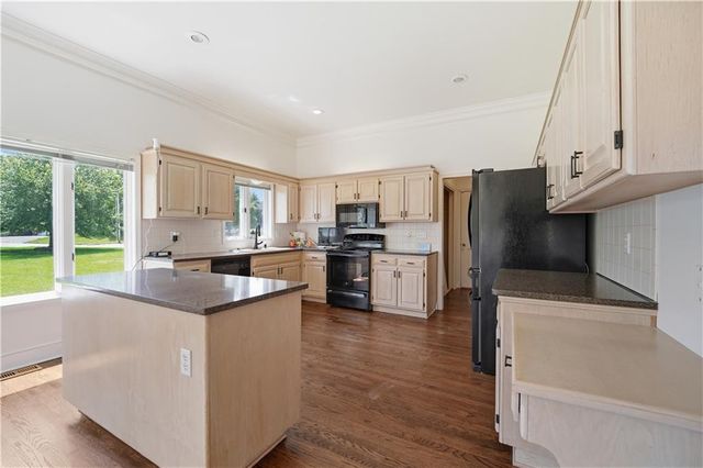 1101 NE Waterfield Village Drive, Blue Springs, MO 64014