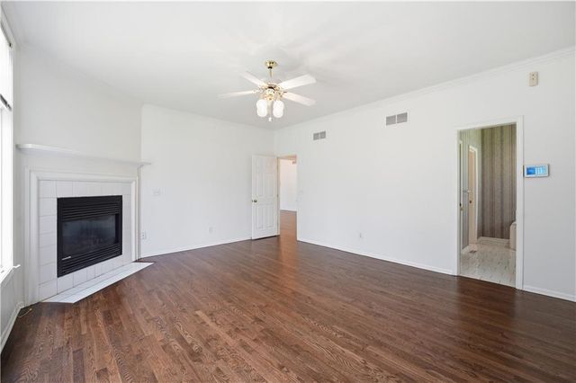 1101 NE Waterfield Village Drive, Blue Springs, MO 64014
