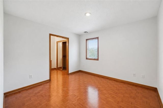 1101 NE Waterfield Village Drive, Blue Springs, MO 64014