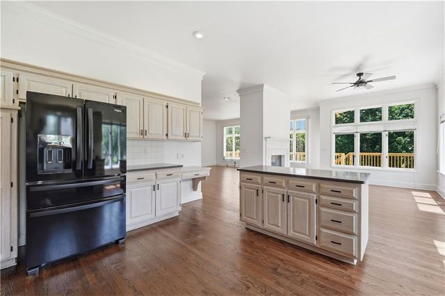 1101 NE Waterfield Village Drive, Blue Springs, MO 64014