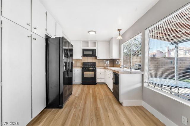 4733 Castle Rock Court, Las Vegas, NV 89147