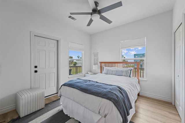 4126 Courageous Lane, Galveston, TX 77554