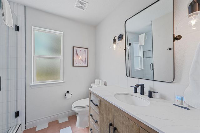 4126 Courageous Lane, Galveston, TX 77554