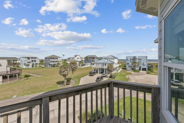 4126 Courageous Lane, Galveston, TX 77554