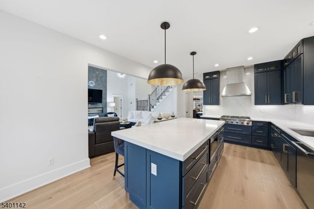 14 Country Ln, Hardyston Twp., NJ 07419