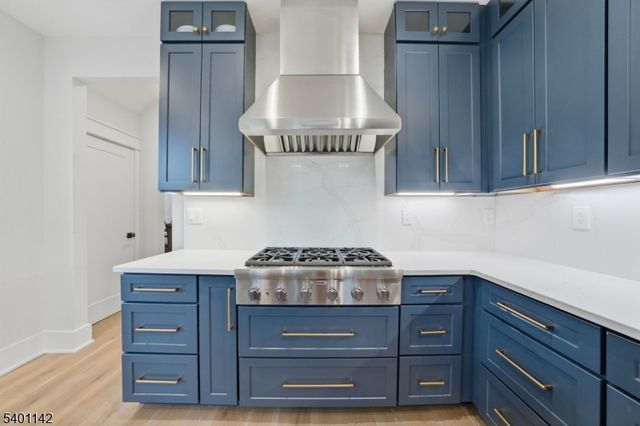 14 Country Ln, Hardyston Twp., NJ 07419