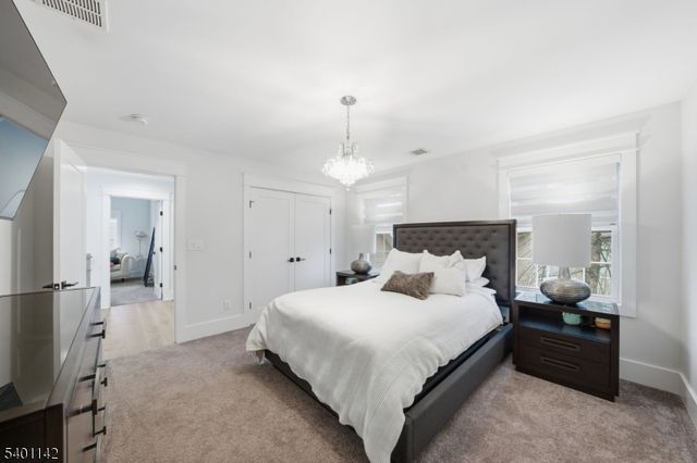 14 Country Ln, Hardyston Twp., NJ 07419