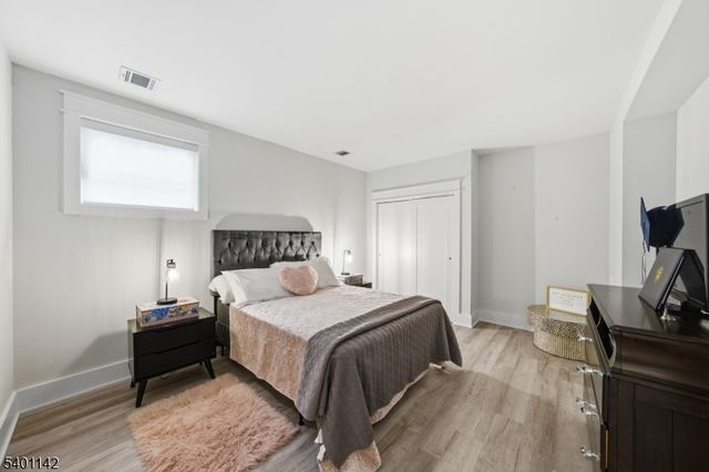 14 Country Ln, Hardyston Twp., NJ 07419