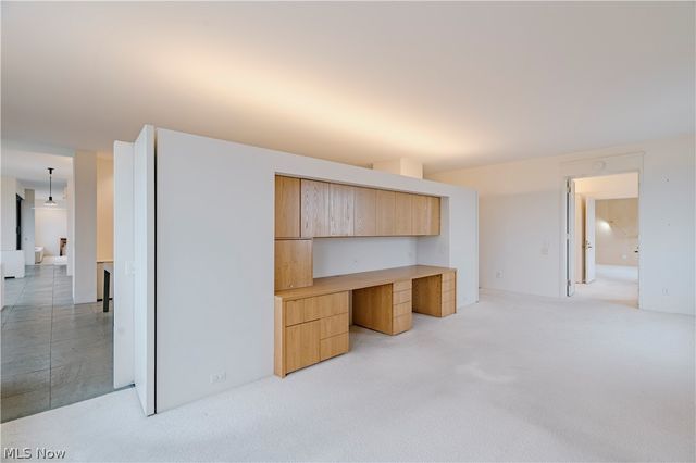 2 Bratenahl Place 15BC, Bratenahl, OH 44108