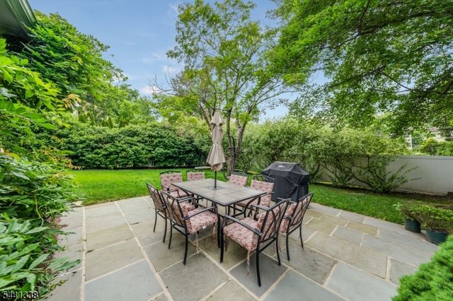 18 W 5Th St, New Providence Boro, NJ 07974