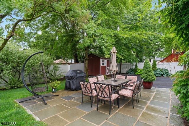 18 W 5Th St, New Providence Boro, NJ 07974