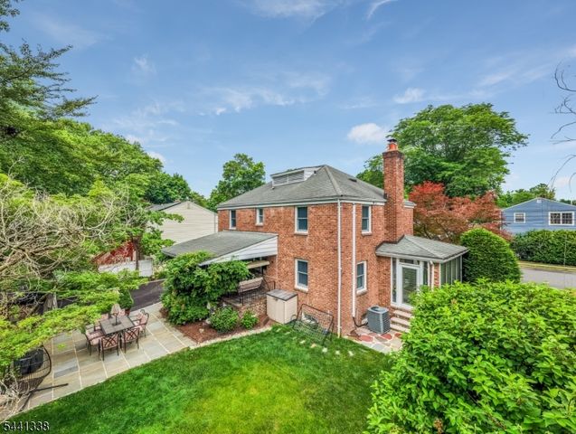 18 W 5Th St, New Providence Boro, NJ 07974