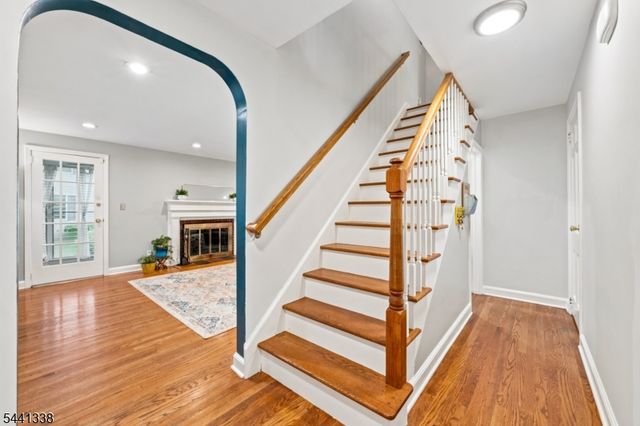 18 W 5Th St, New Providence Boro, NJ 07974