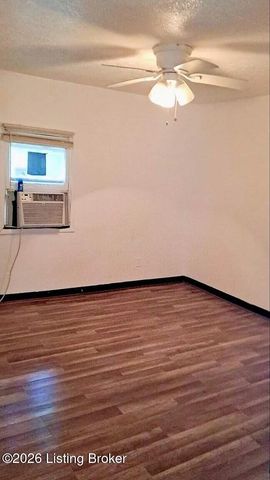 1634 Gallagher St, Louisville, KY 40210