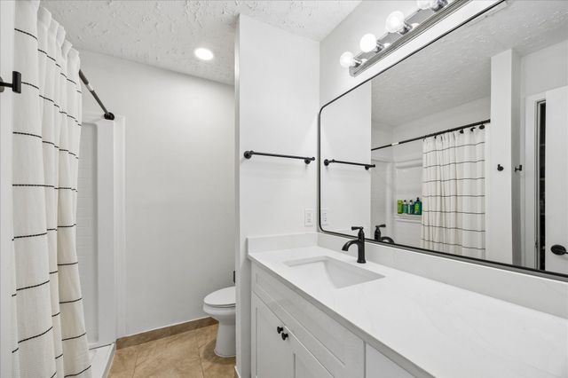 16343 Sky Blue Lane, Houston, TX 77095
